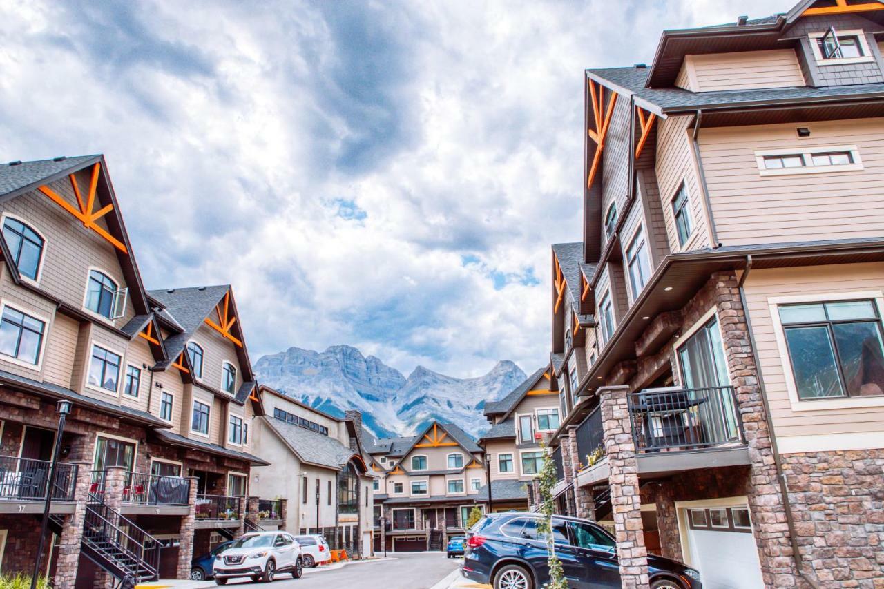 Nomad By Samsara Resort - Panorama Top View - 4Br & 5Bth Canmore Eksteriør bilde