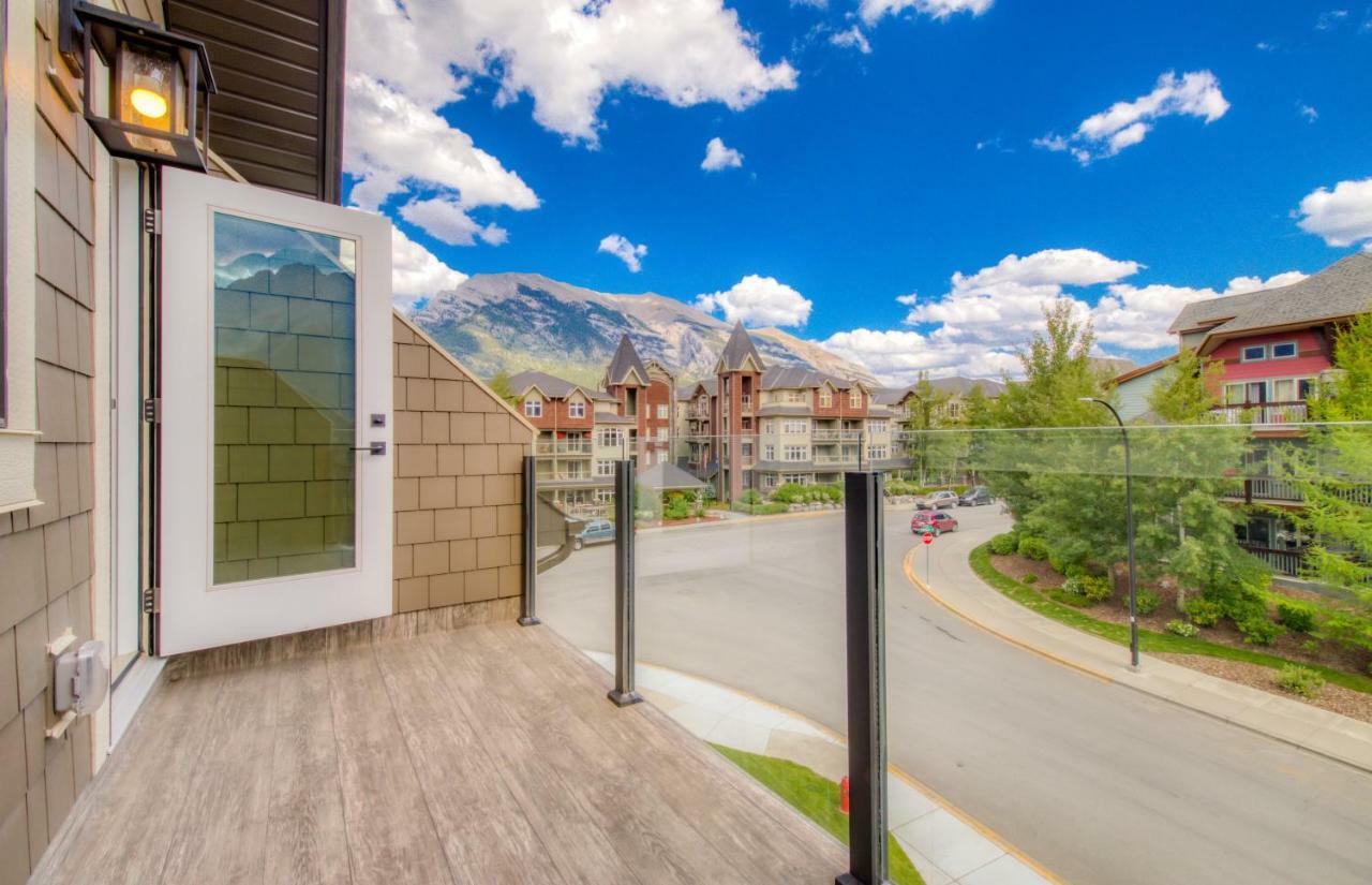 Nomad By Samsara Resort - Panorama Top View - 4Br & 5Bth Canmore Eksteriør bilde